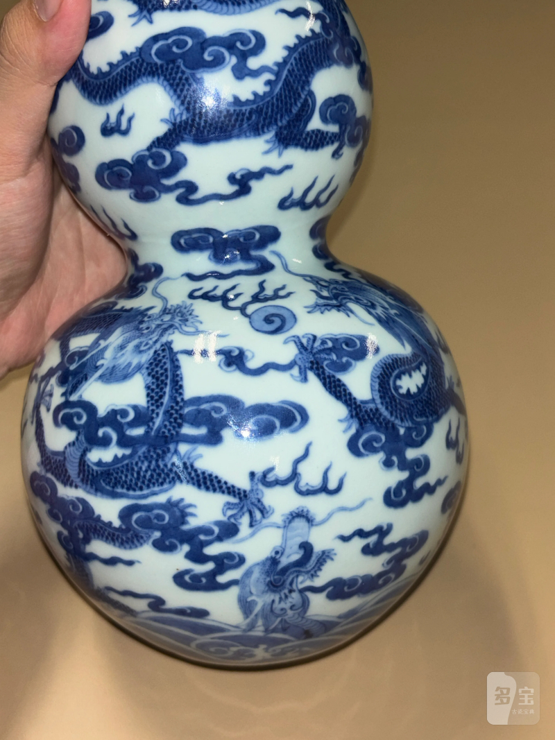 清嘉庆 青花九龙呈瑞大吉葫芦瓶 - 图11